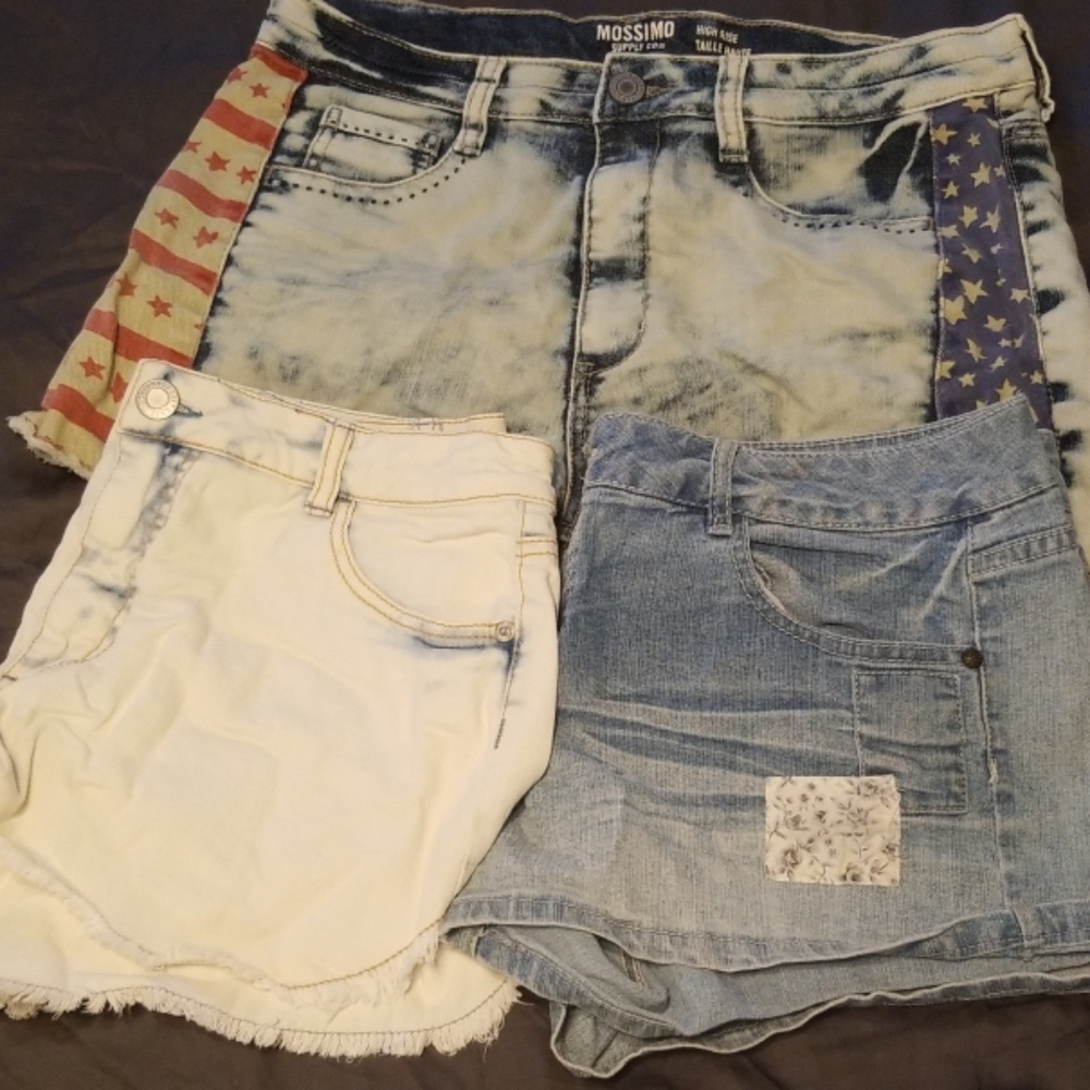 3 pairs of denim shorts